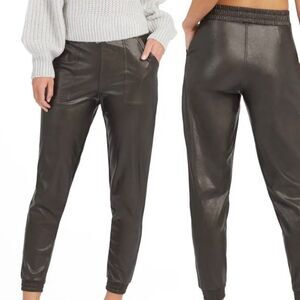 Spanx Leather Like jogger noir black faux vegan pull on pants size large